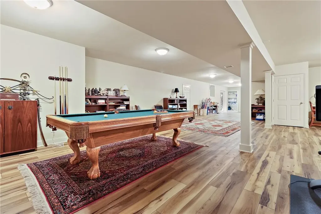 25 Spring House Road Pound Ridge NY 10576