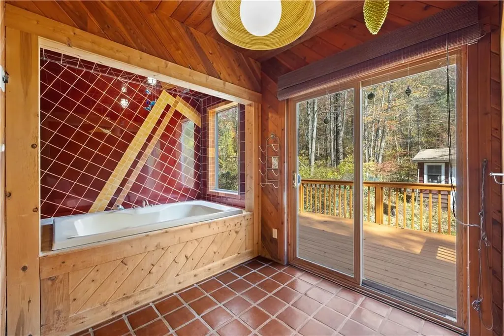 196 Gordon Road Carmel NY 10512
