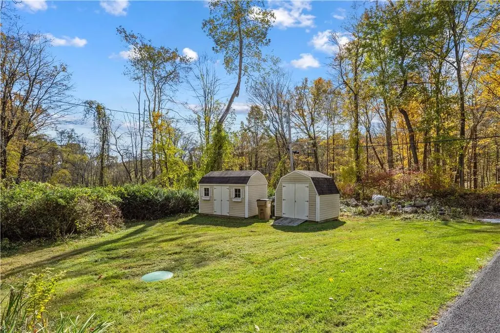 196 Gordon Road Carmel NY 10512