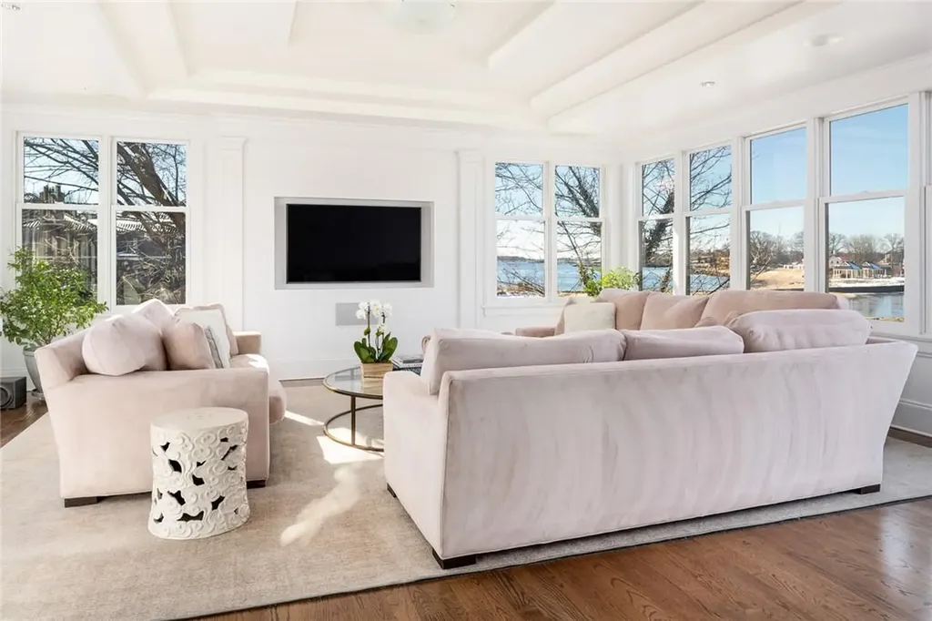 8 Pryer Lane Larchmont NY 10538