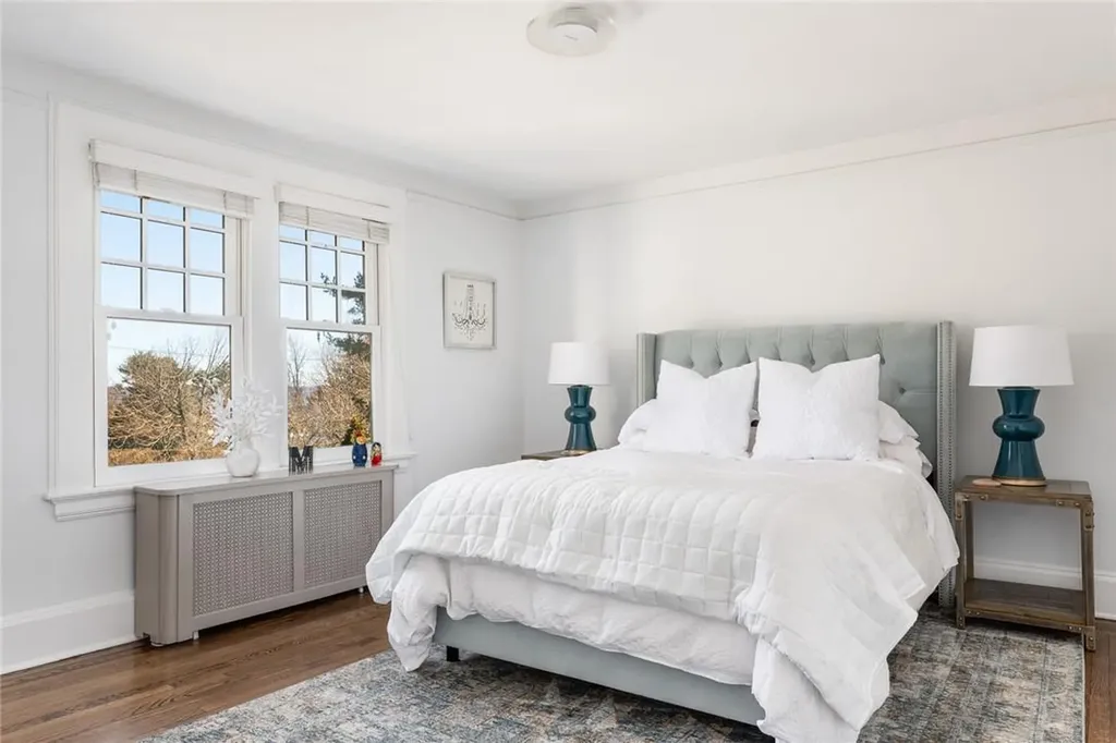8 Pryer Lane Larchmont NY 10538