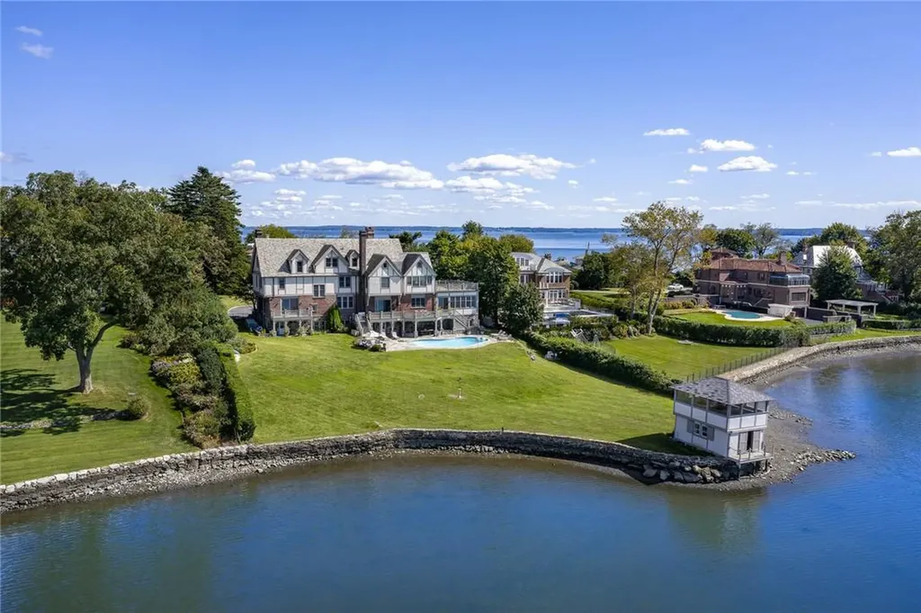 8 Pryer Lane Larchmont NY 10538
