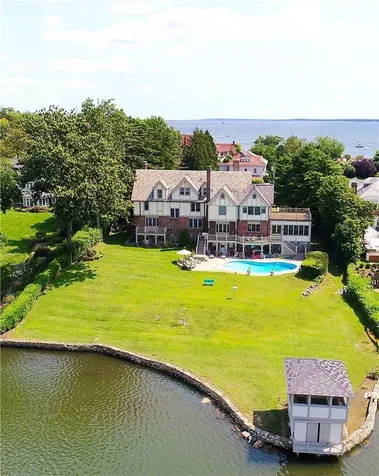 8 Pryer Lane Larchmont NY 10538