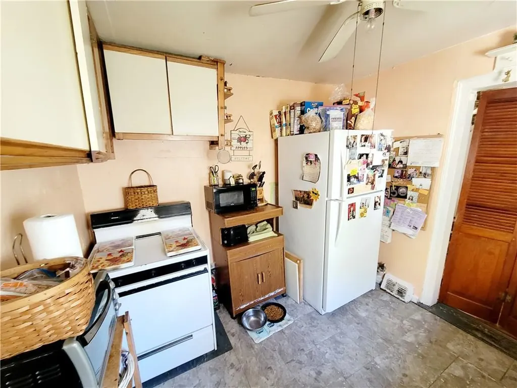 3 Spring Street Middletown NY 10940
