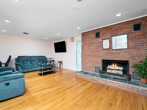 158 Princeton Drive Hartsdale NY 10530