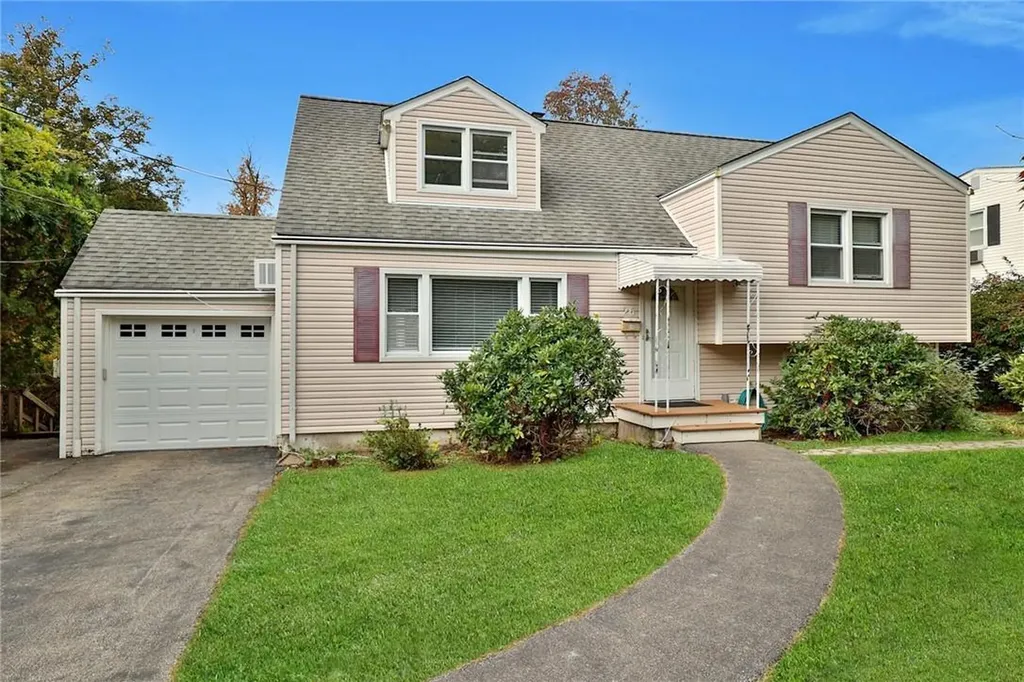 26 Galloway Lane Valhalla NY 10595