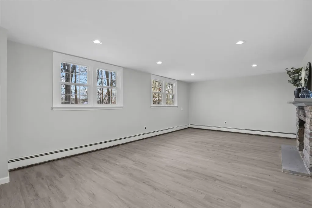 101 Harris Road Katonah NY 10536