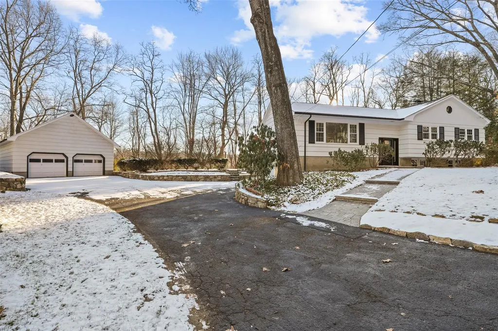 101 Harris Road Katonah NY 10536