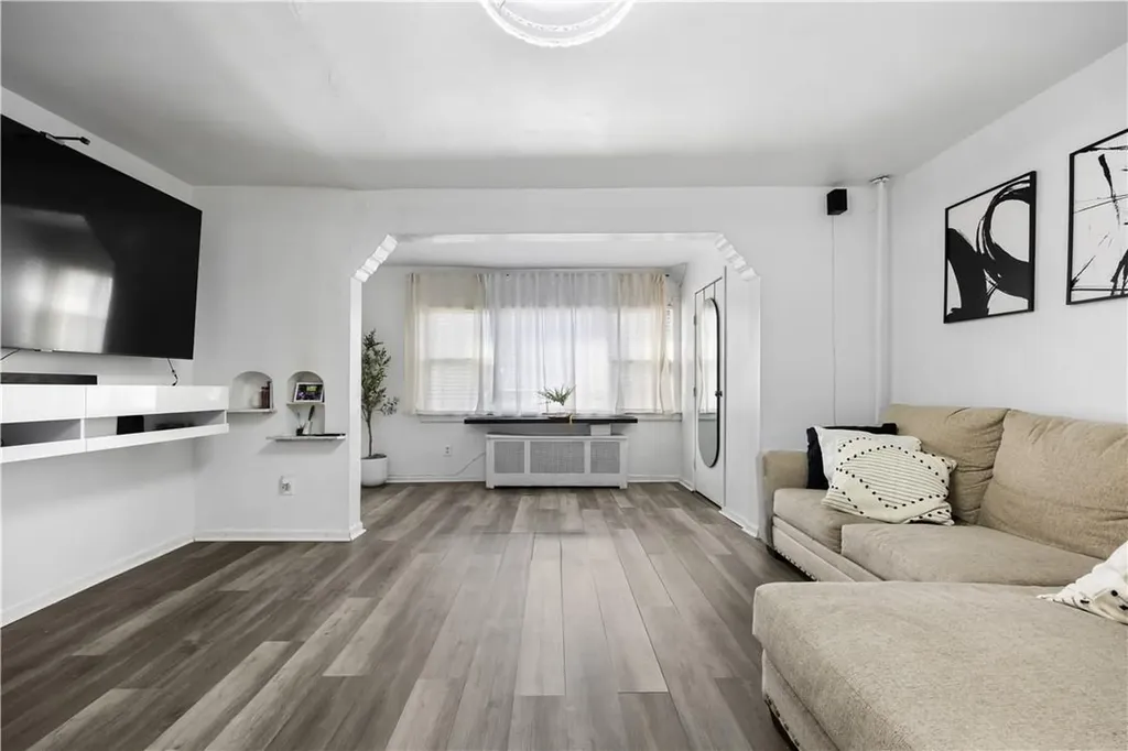 1620 Ohm Avenue Bronx NY 10465