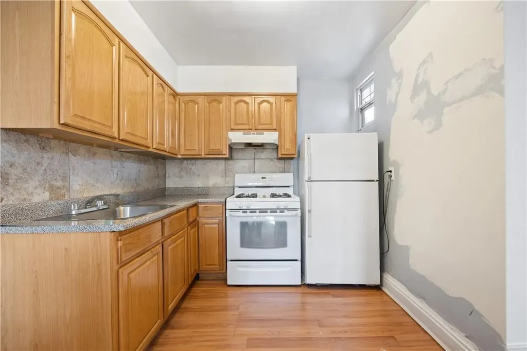 1620 Ohm Avenue Bronx NY 10465