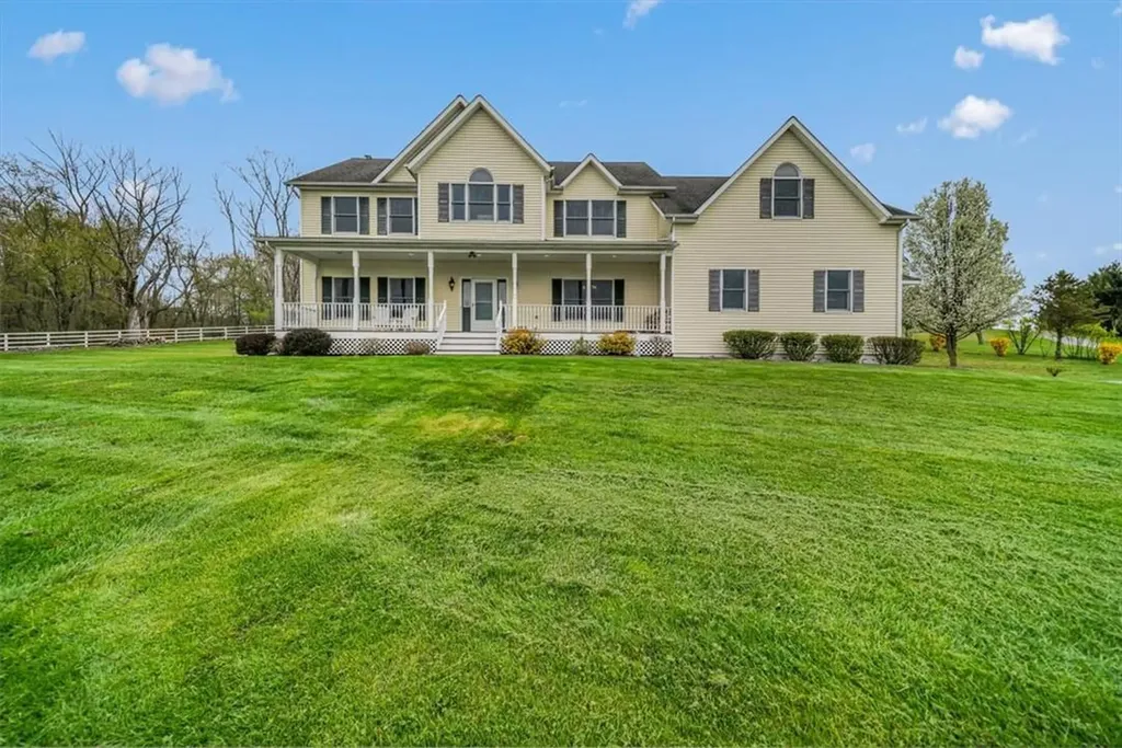44 Kings Lane Slate Hill NY 10973