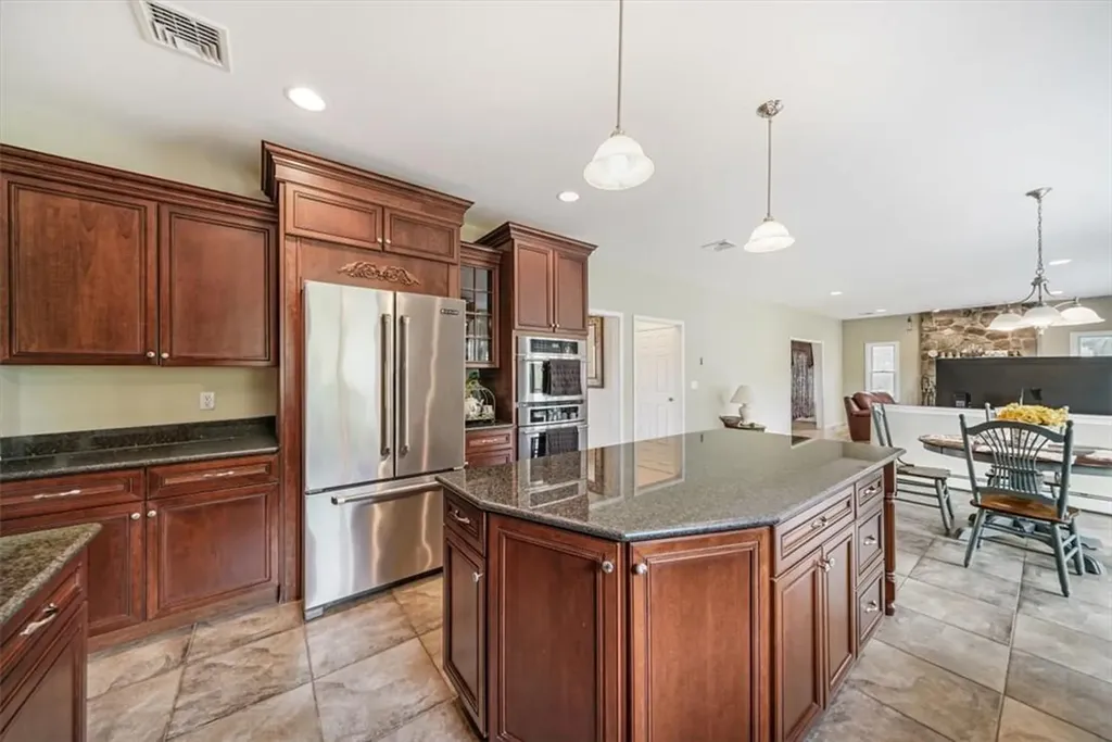 44 Kings Lane Slate Hill NY 10973