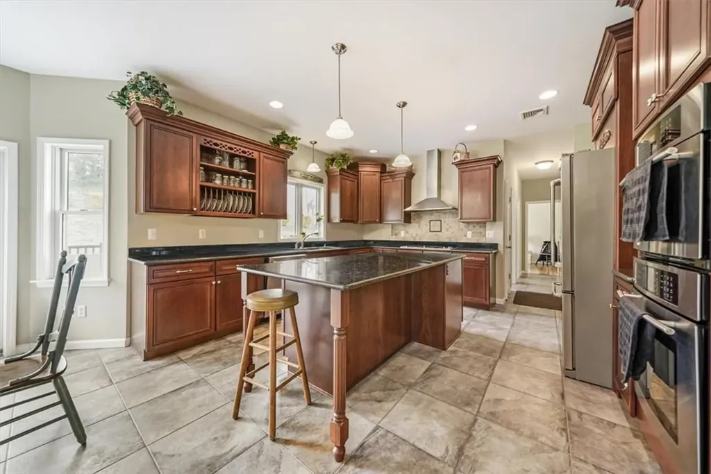 44 Kings Lane Slate Hill NY 10973