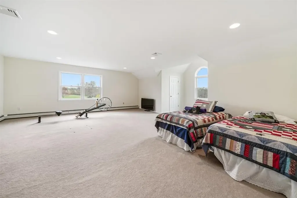 44 Kings Lane Slate Hill NY 10973