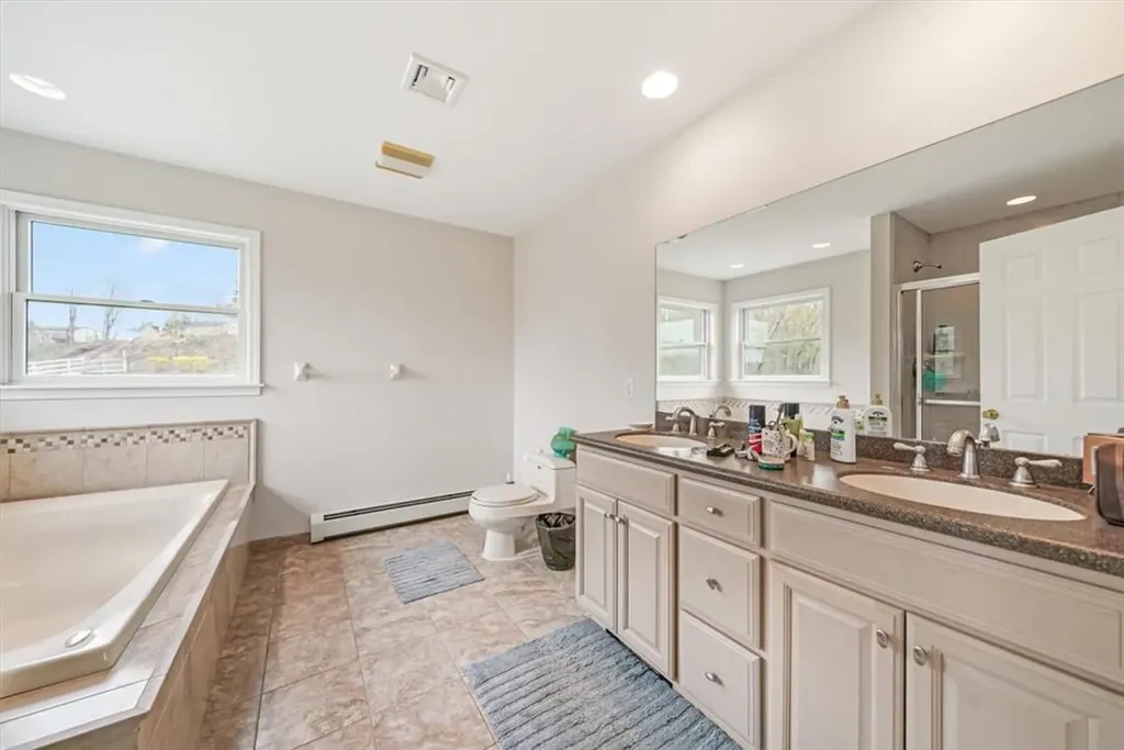 44 Kings Lane Slate Hill NY 10973