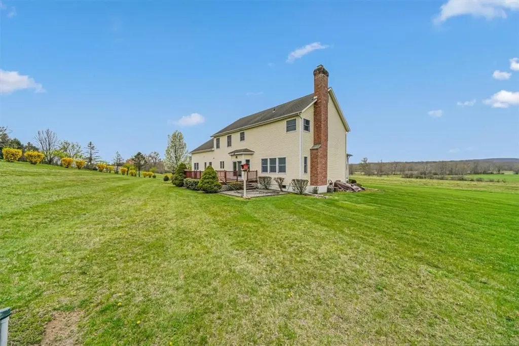 44 Kings Lane Slate Hill NY 10973