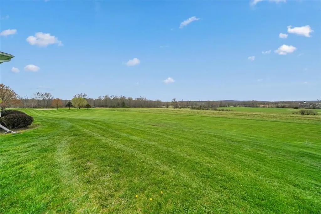 44 Kings Lane Slate Hill NY 10973
