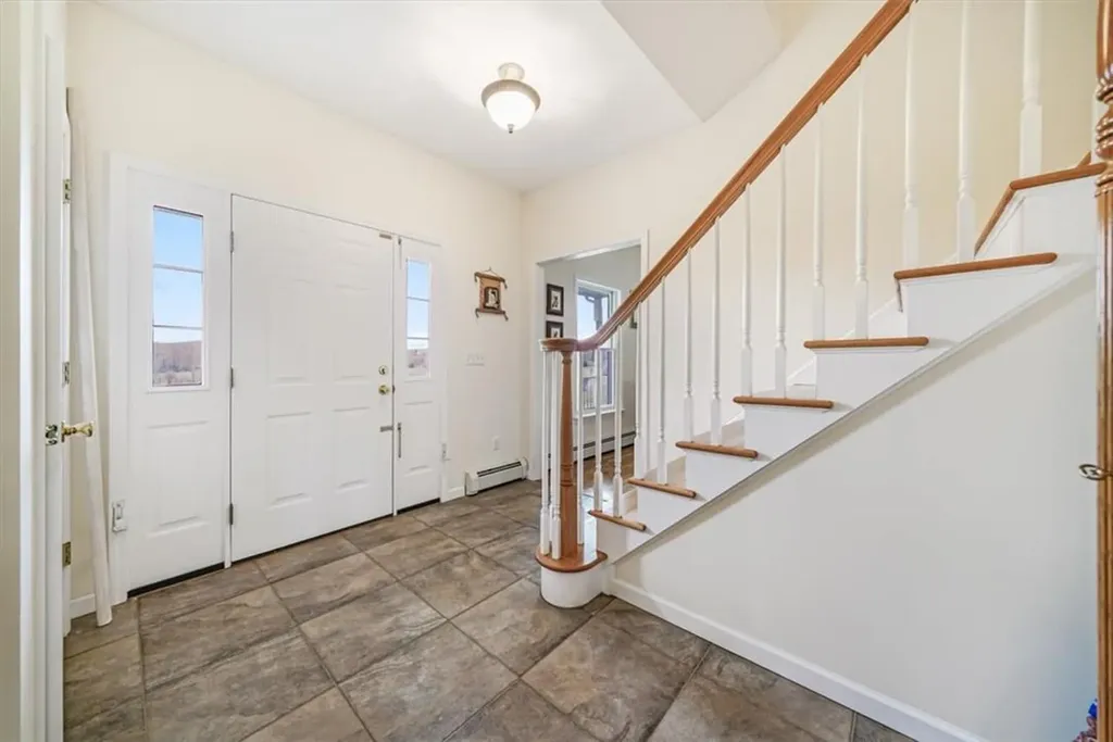 44 Kings Lane Slate Hill NY 10973