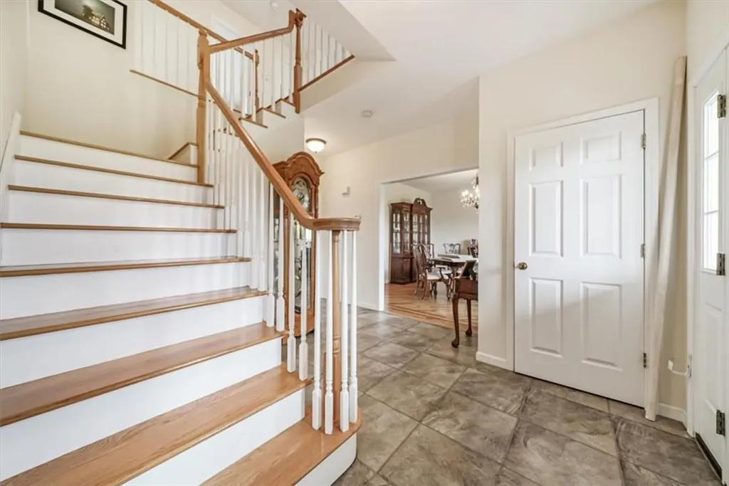 44 Kings Lane Slate Hill NY 10973