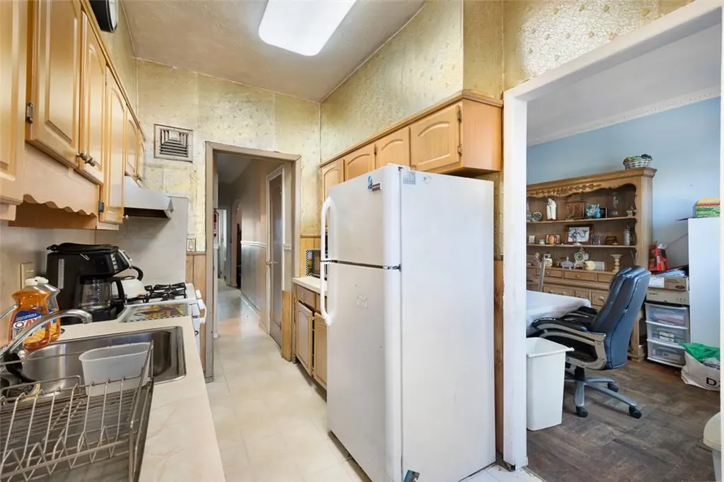4428 Bedford Avenue Brooklyn NY 11229