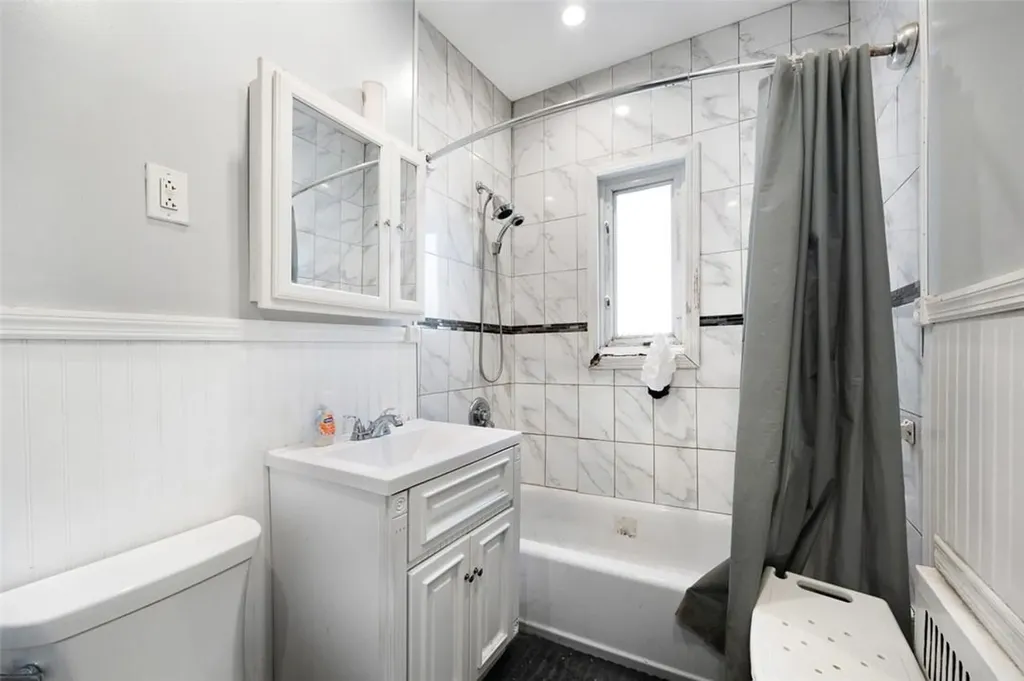 4428 Bedford Avenue Brooklyn NY 11229