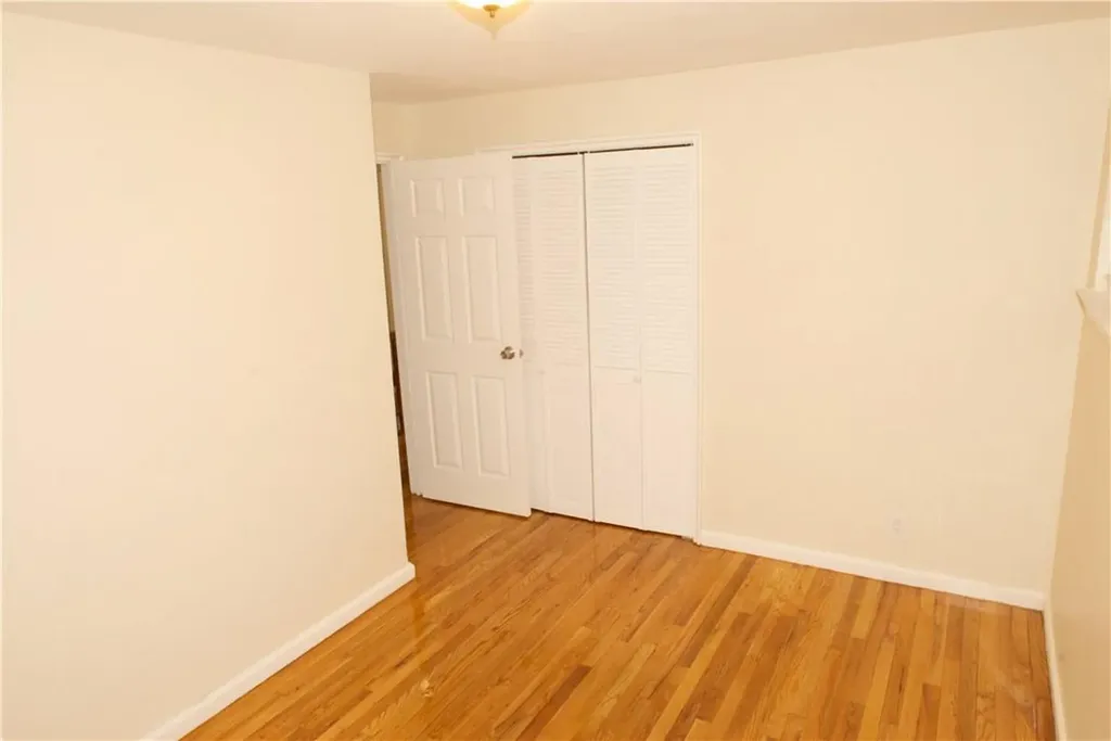 1051 E 213th Street Bronx NY 10469