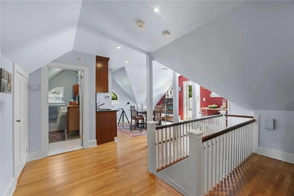 5022 Waldo Avenue Bronx NY 10471
