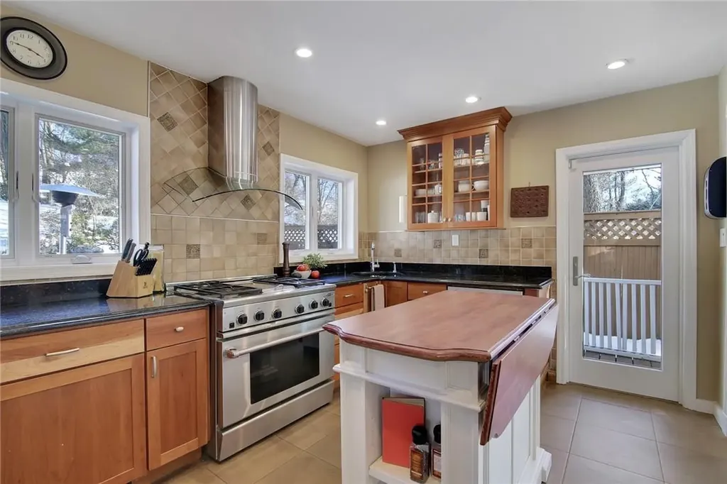 1159 Dobbs Ferry Road White Plains NY 10607
