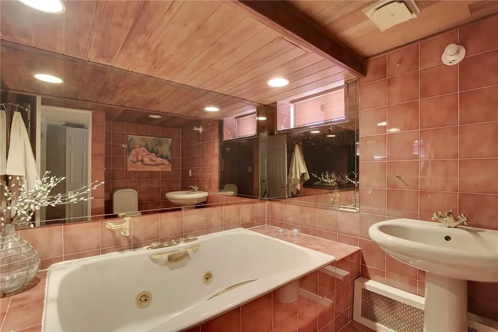 1159 Dobbs Ferry Road White Plains NY 10607