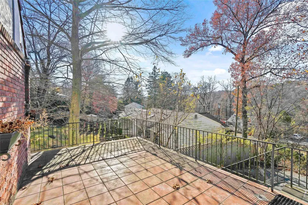 1159 Dobbs Ferry Road White Plains NY 10607