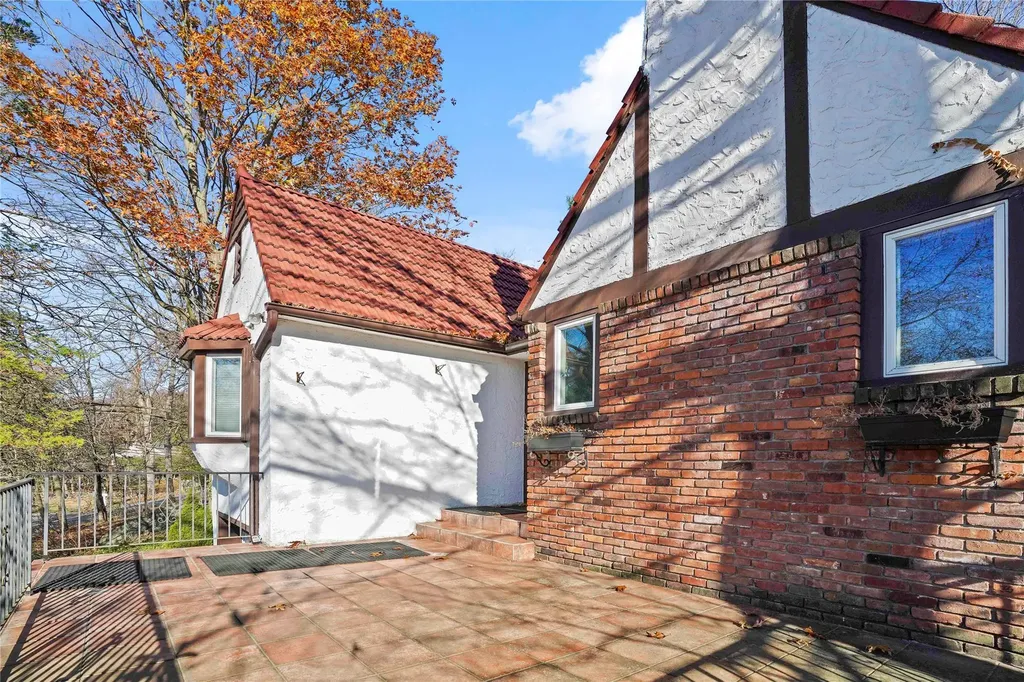 1159 Dobbs Ferry Road White Plains NY 10607