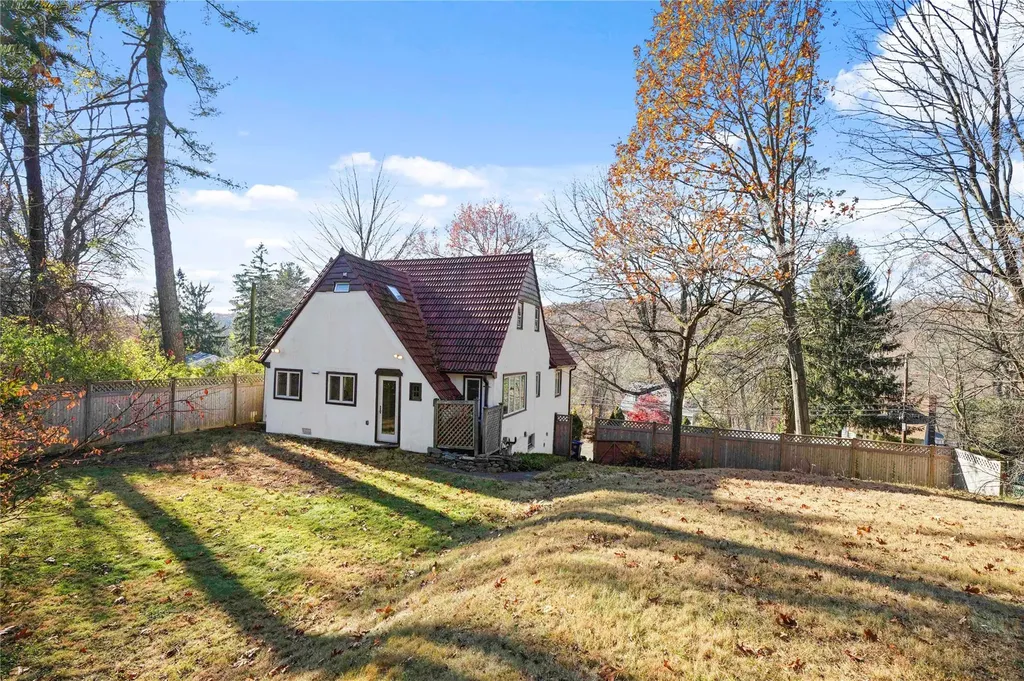 1159 Dobbs Ferry Road White Plains NY 10607