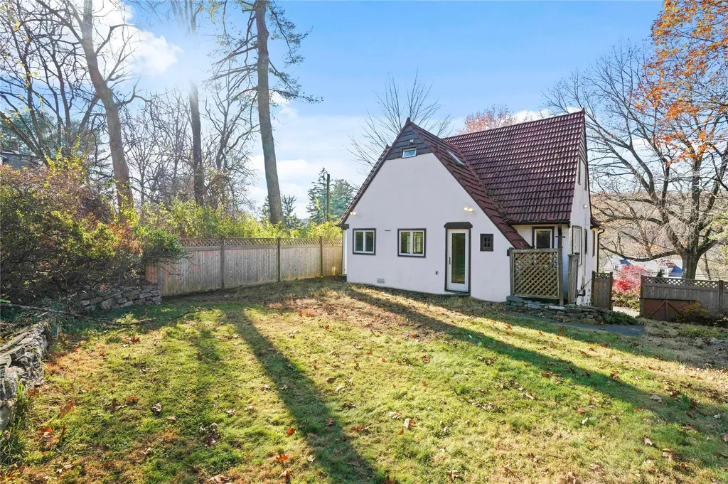 1159 Dobbs Ferry Road White Plains NY 10607