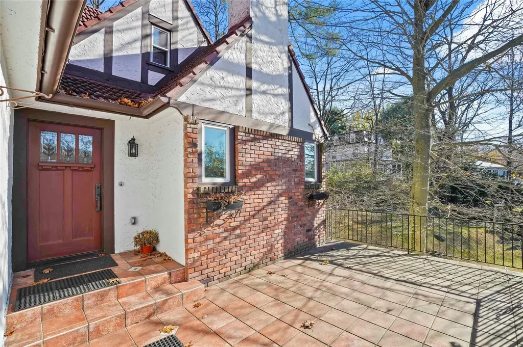 1159 Dobbs Ferry Road White Plains NY 10607