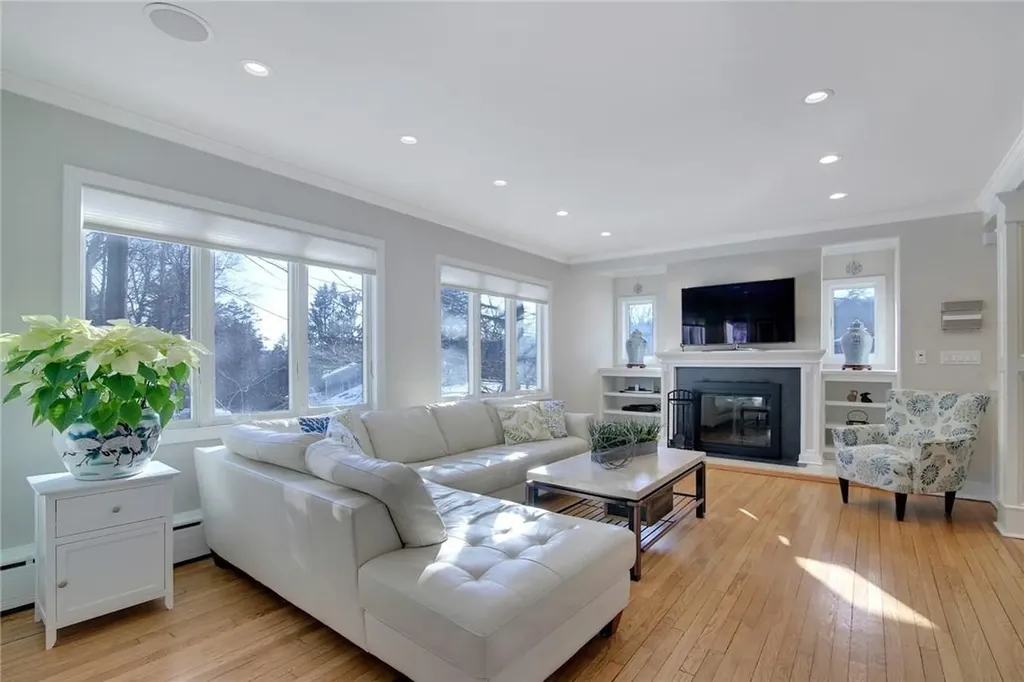 1159 Dobbs Ferry Road White Plains NY 10607