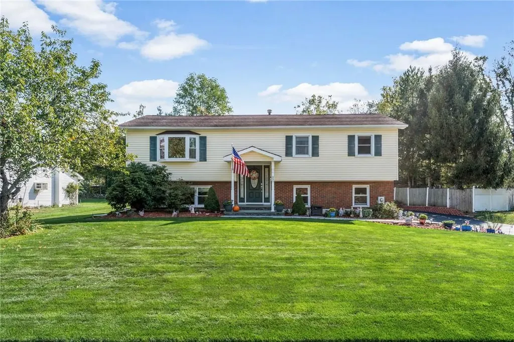 221 Cardinal Drive Montgomery NY 12549
