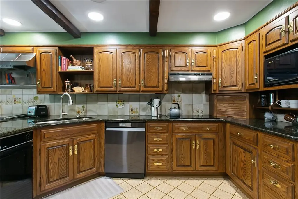 44 Kip Drive Fishkill NY 12524