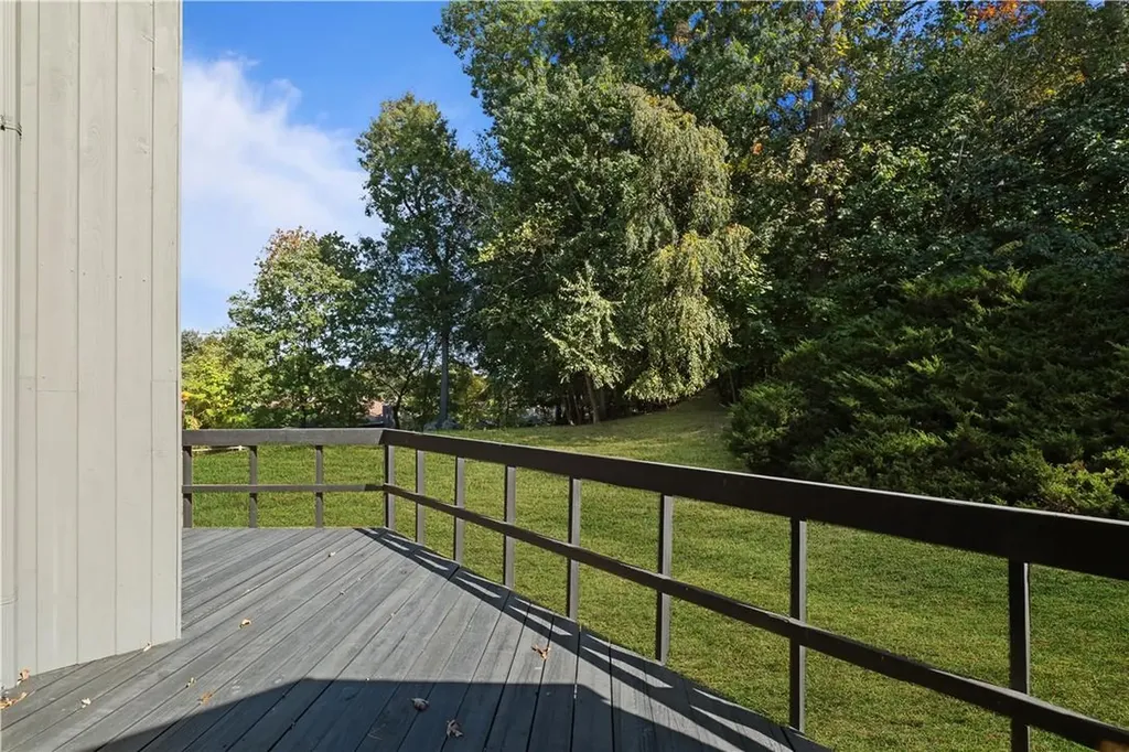 339 Old Cedar Road Hartsdale NY 10530