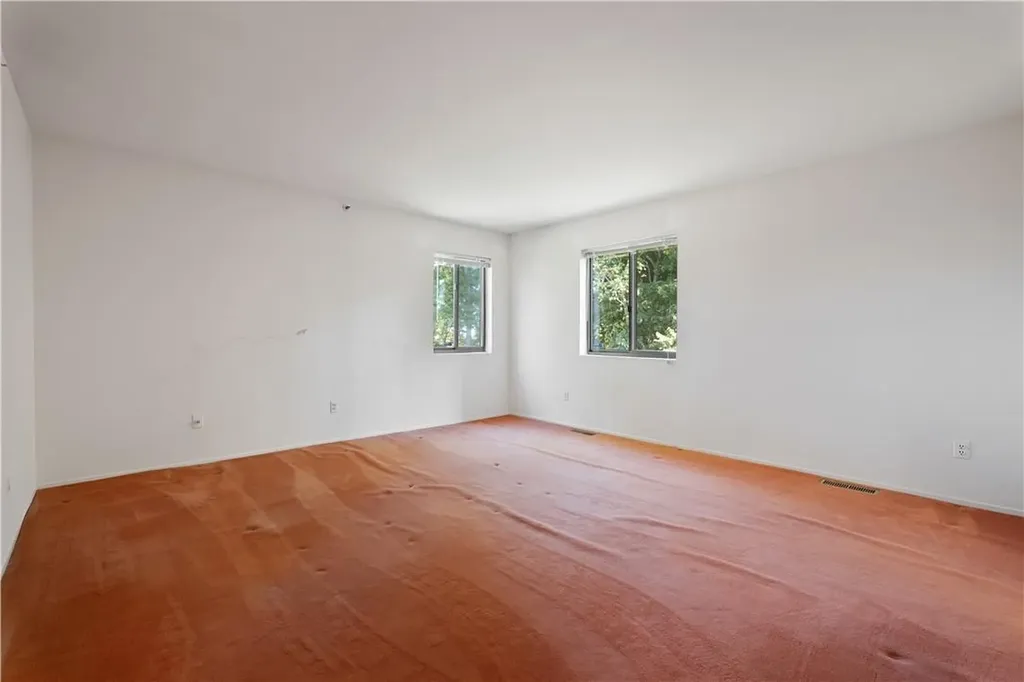 339 Old Cedar Road Hartsdale NY 10530