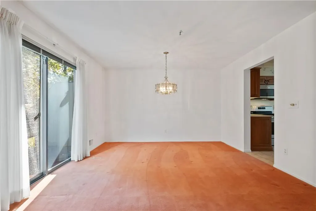 339 Old Cedar Road Hartsdale NY 10530