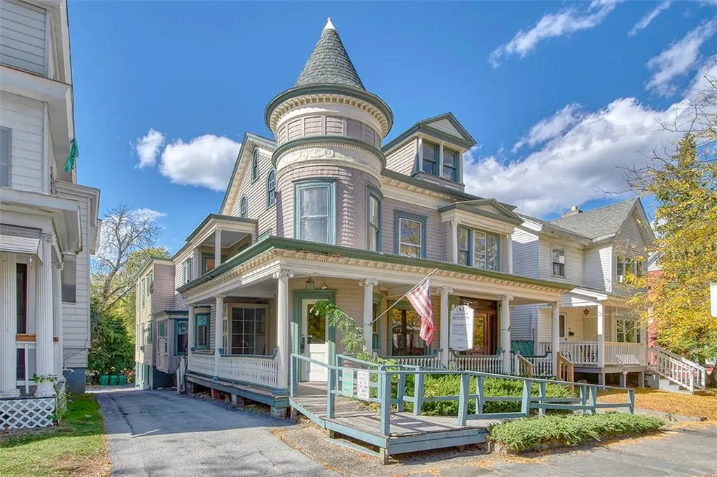 47 S Hamilton Street Poughkeepsie NY 12601