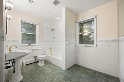 21 Edgewood Road Hartsdale NY 10530