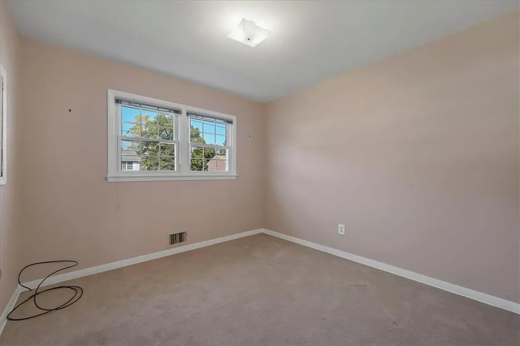 34 Lenape Road Pearl River NY 10965