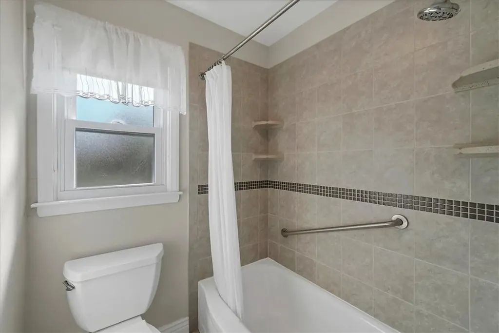34 Lenape Road Pearl River NY 10965