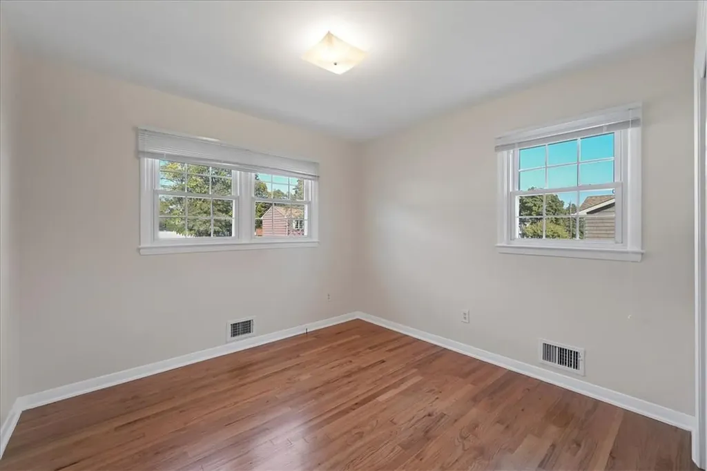 34 Lenape Road Pearl River NY 10965