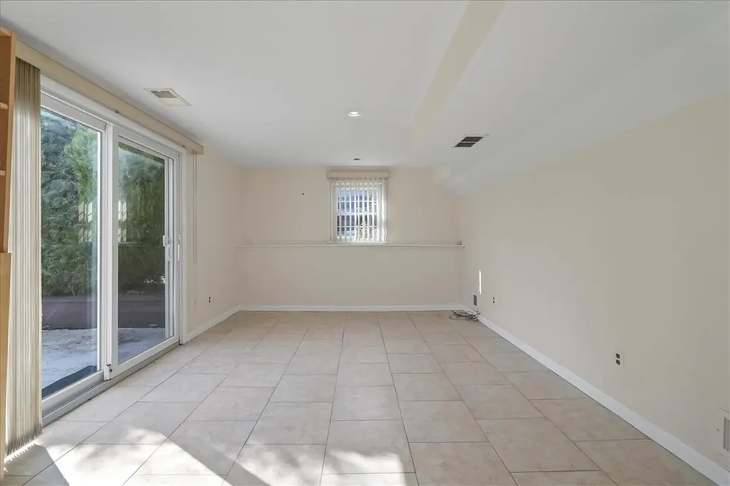 34 Lenape Road Pearl River NY 10965