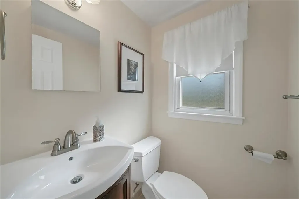 34 Lenape Road Pearl River NY 10965