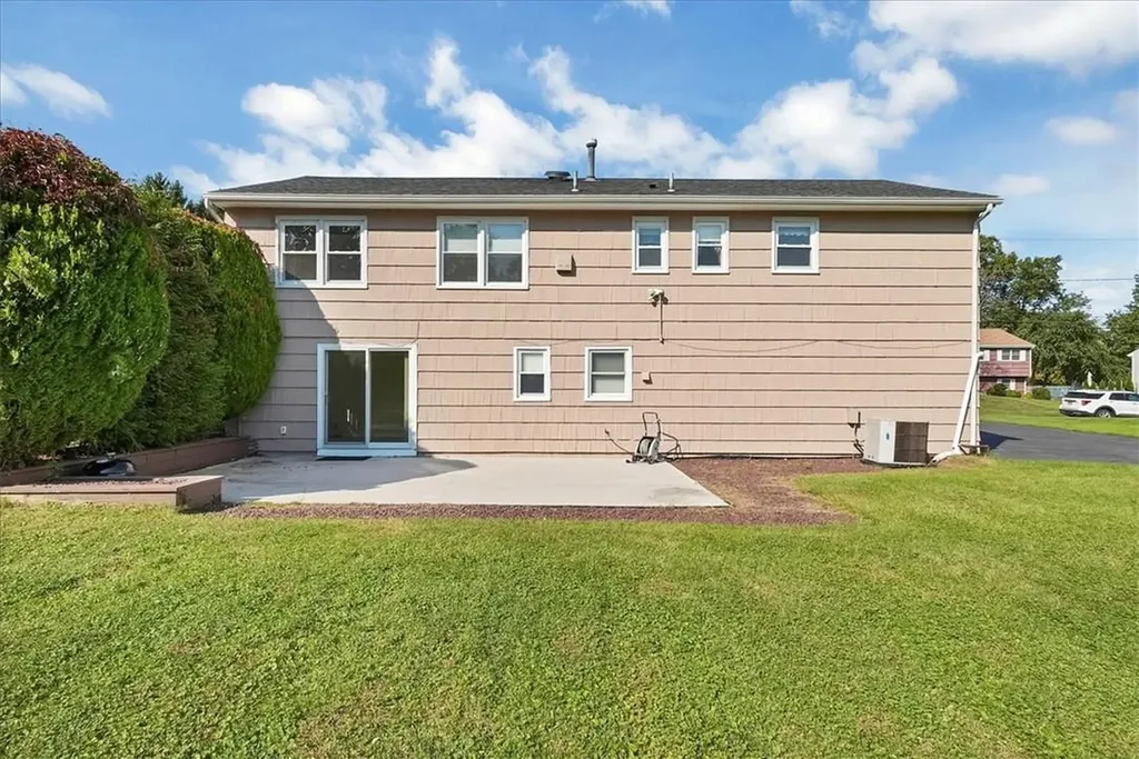 34 Lenape Road Pearl River NY 10965