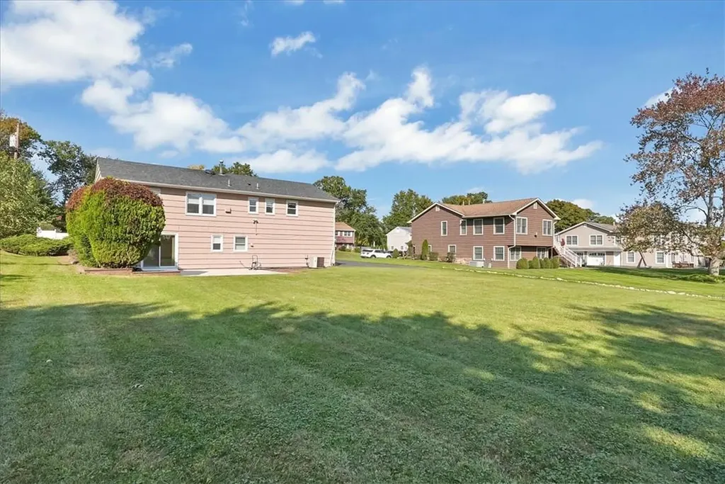 34 Lenape Road Pearl River NY 10965