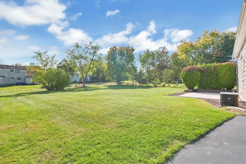 34 Lenape Road Pearl River NY 10965